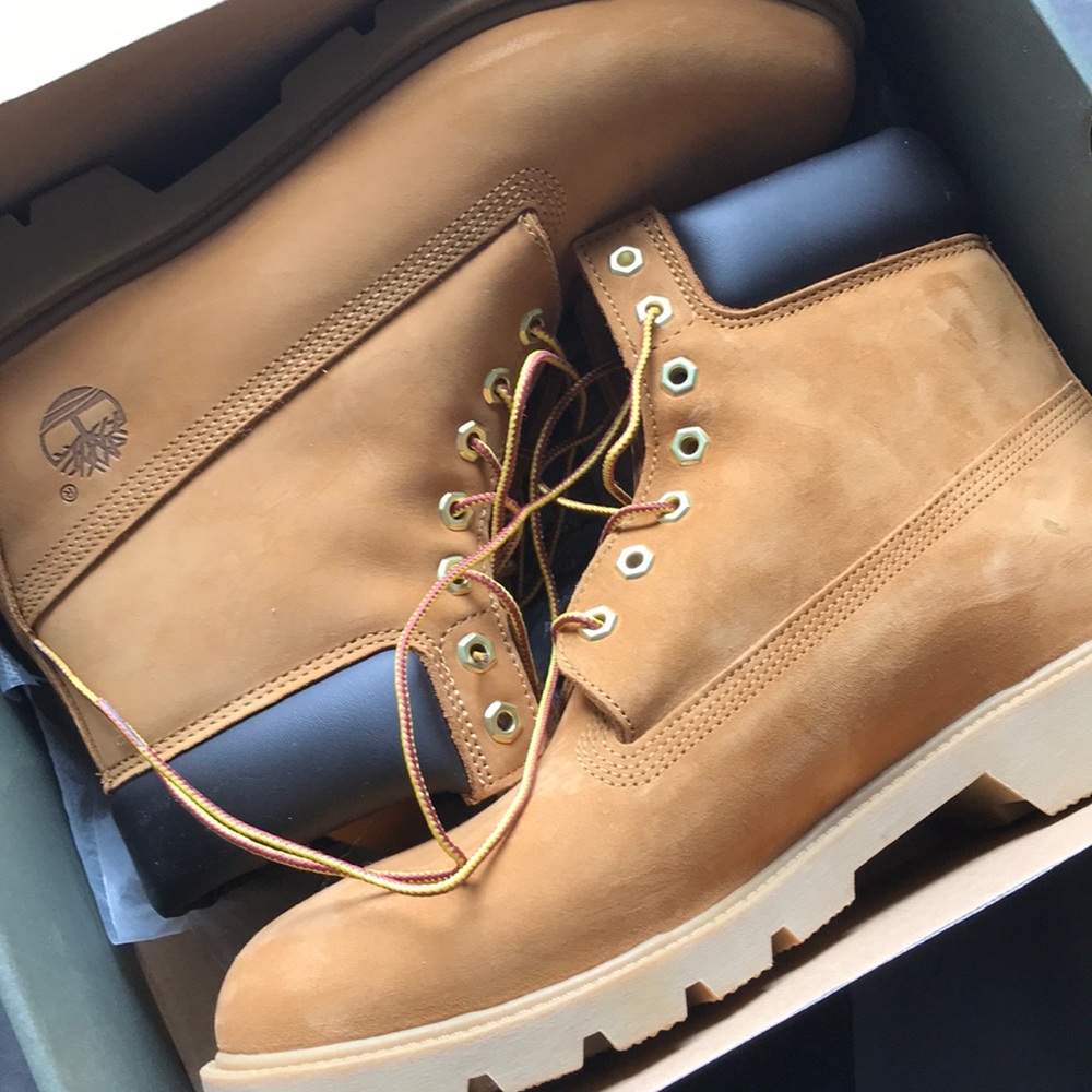 BRAND NEW IN BOX Men’s Timberland Boots
